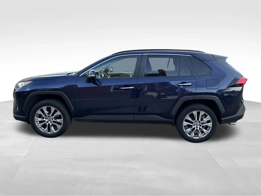 2021 Toyota RAV4 Limited photo 1