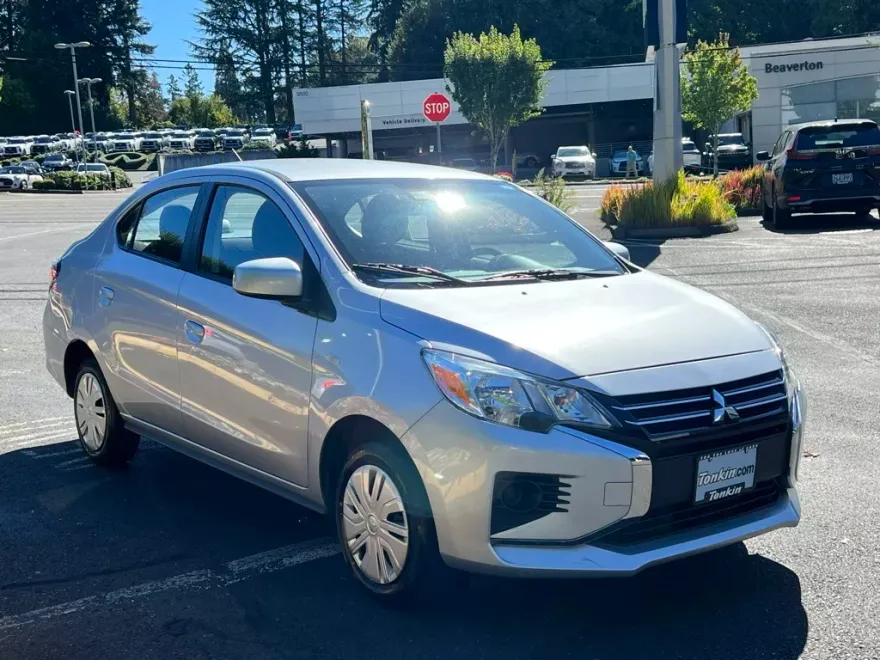 2024 Mitsubishi Mirage G4 ES photo 1