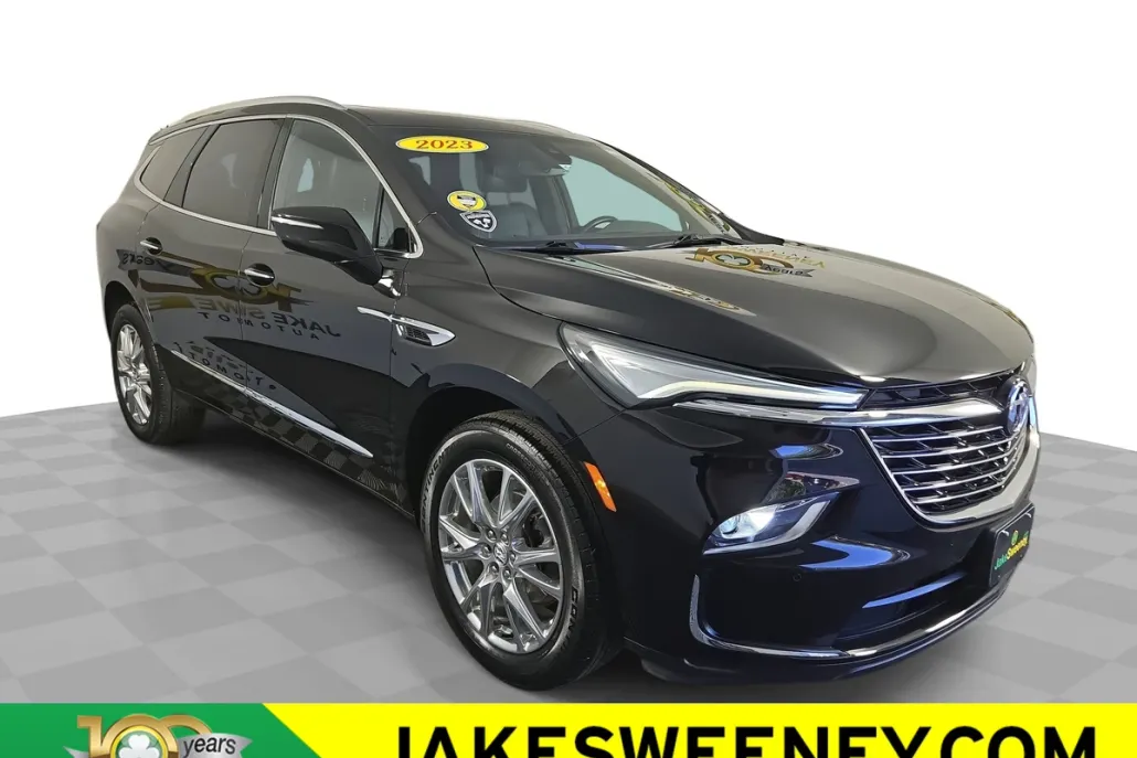 2023 Buick Enclave Essence photo 1