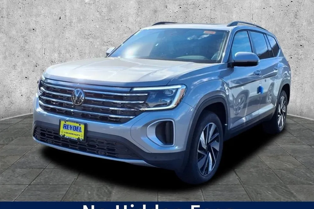2026 Volkswagen Atlas SE Technology photo 1