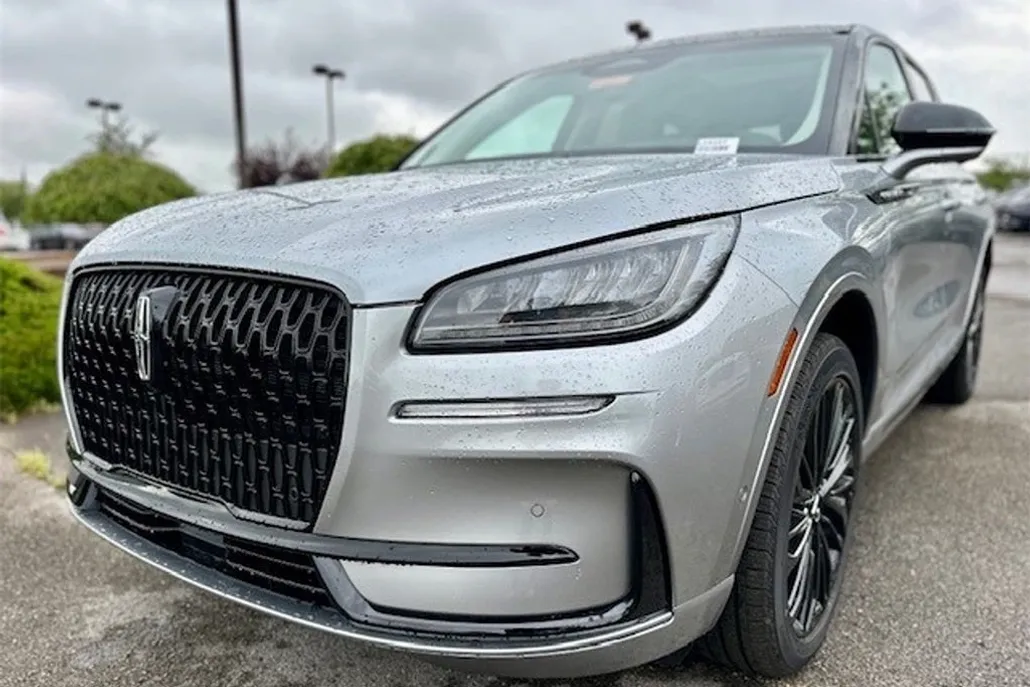 2024 Lincoln Corsair Premiere photo 1