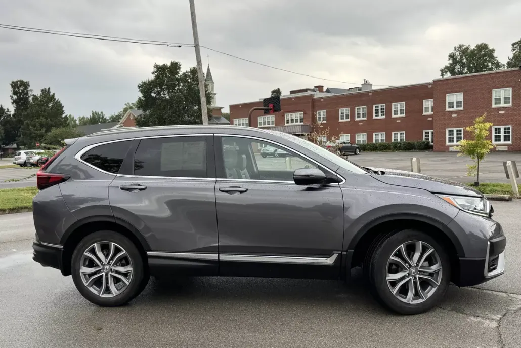 2020 Honda CR-V Touring photo 1