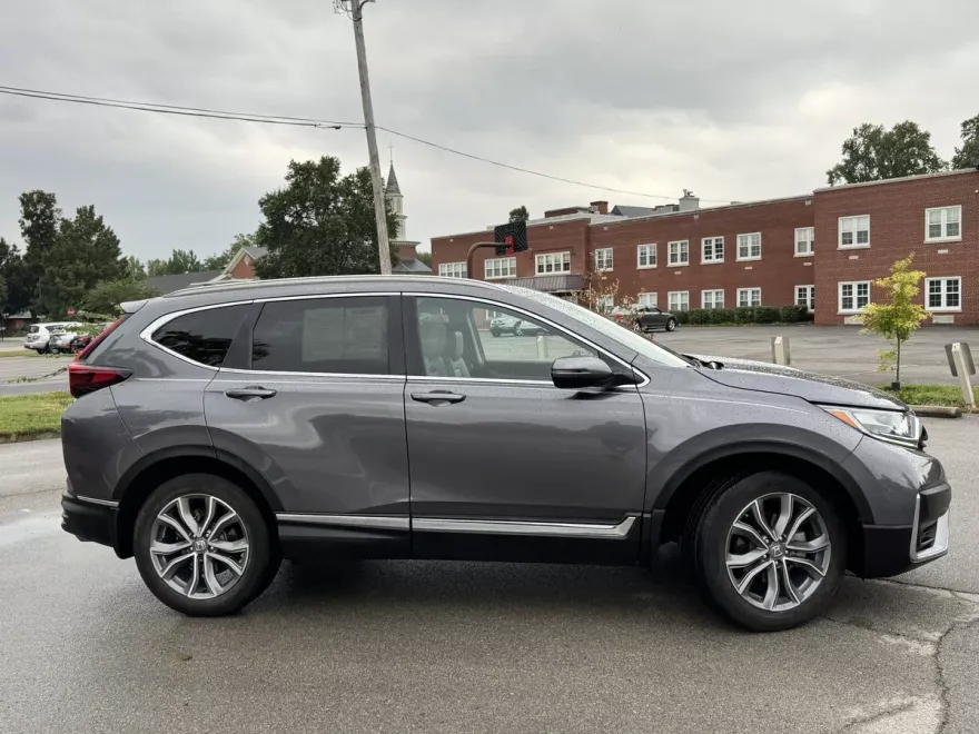 2020 Honda CR-V Touring photo 1