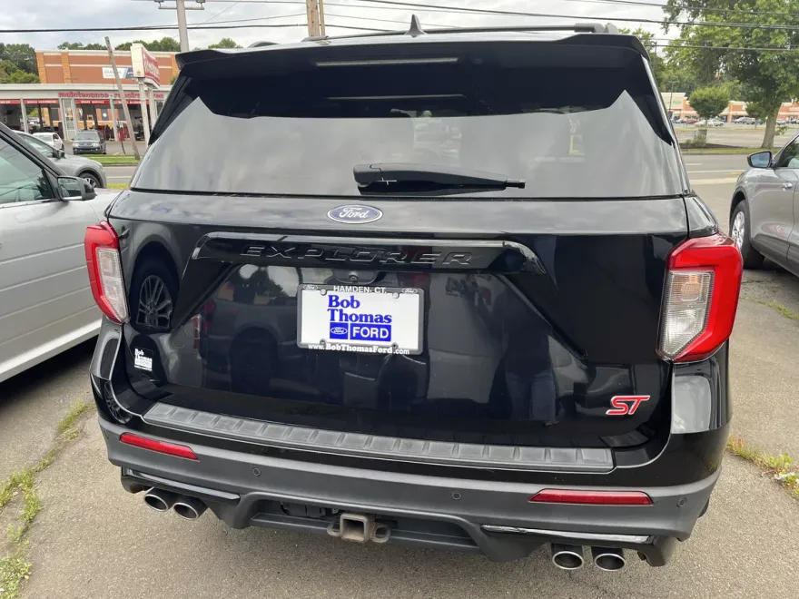 2021 Ford Explorer ST photo 1