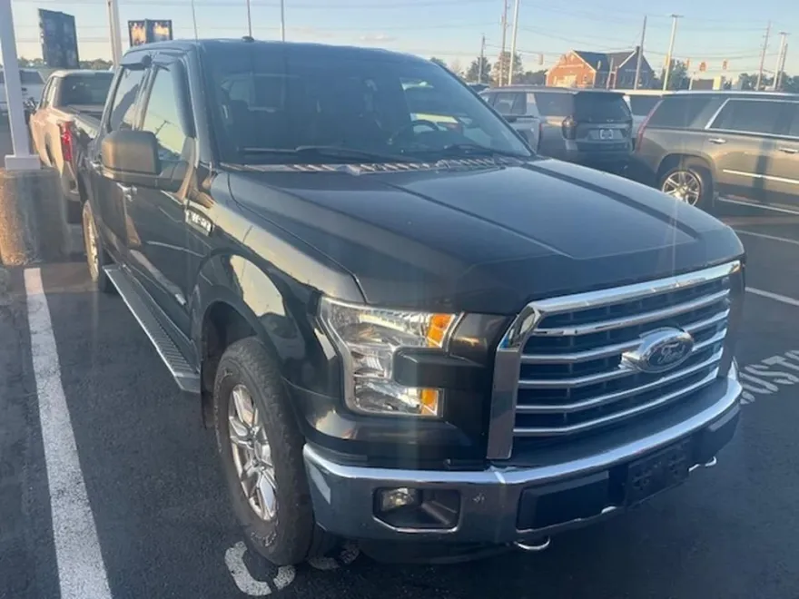 2015 Ford F-150 XLT photo 1