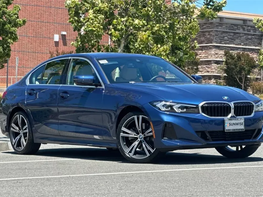 2024 Bmw 330i photo 1