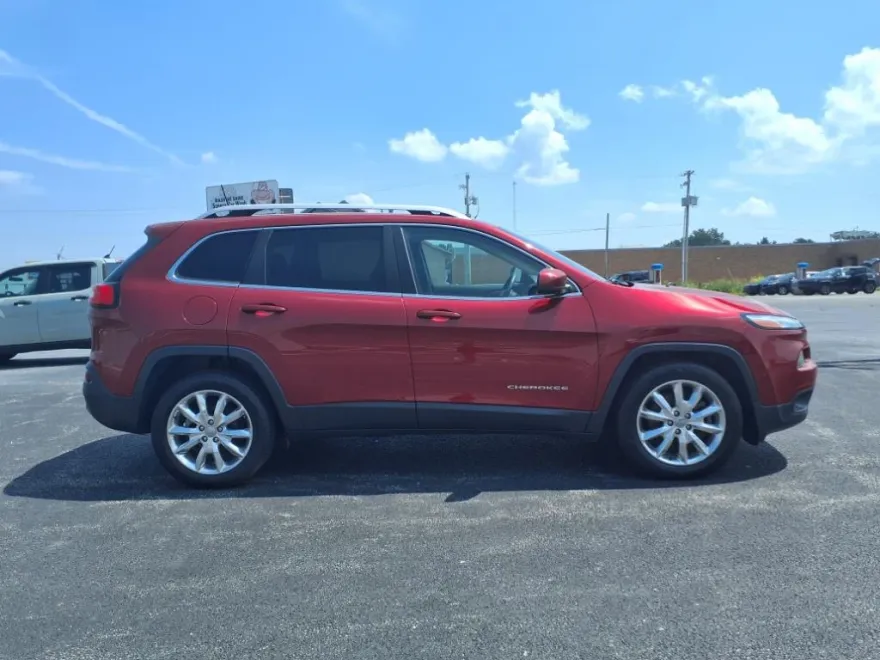 2017 Jeep Cherokee Limited photo 1