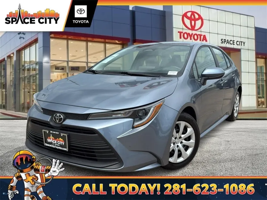 2024 Toyota Corolla LE photo 1