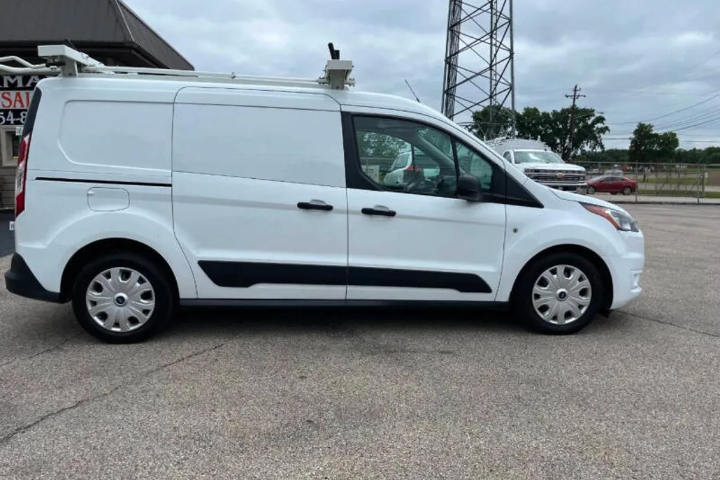 2019 Ford Transit Connect XLT photo 1