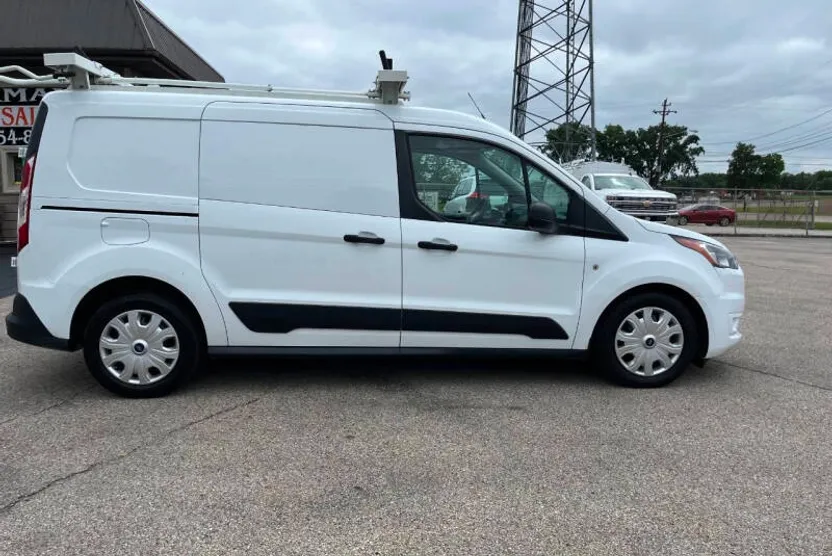 2019 Ford Transit Connect XLT photo 1
