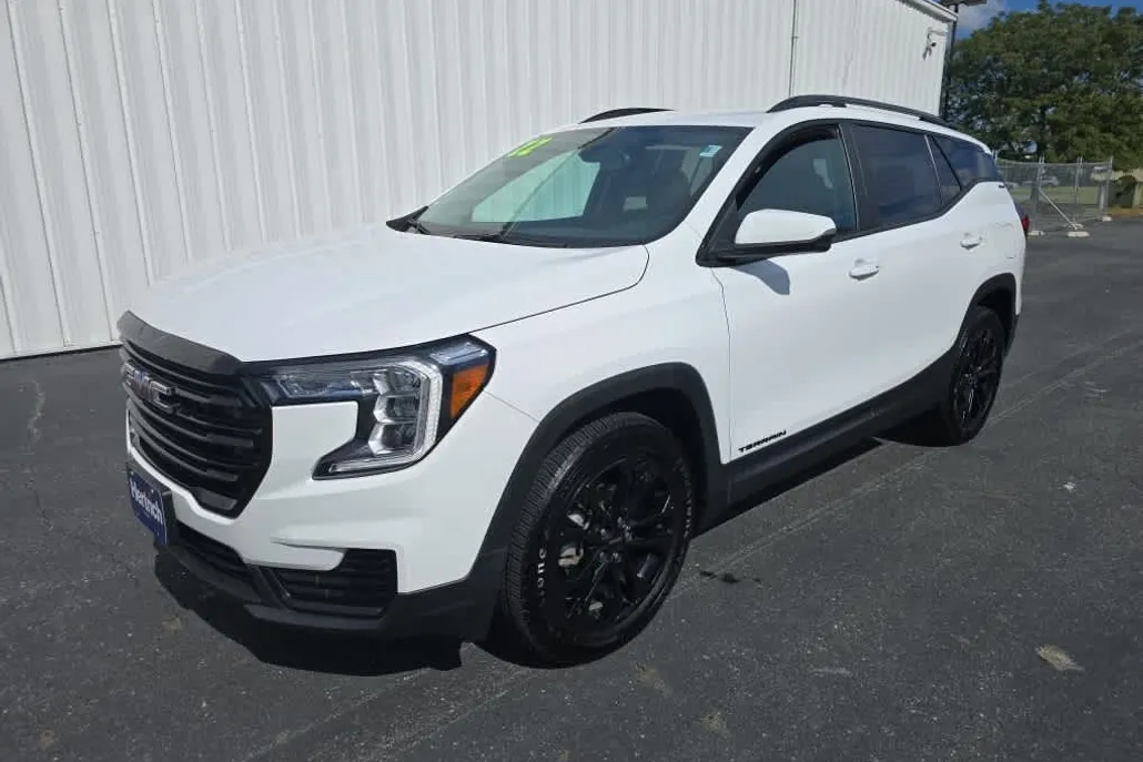 2022 Gmc Terrain SLE photo 1