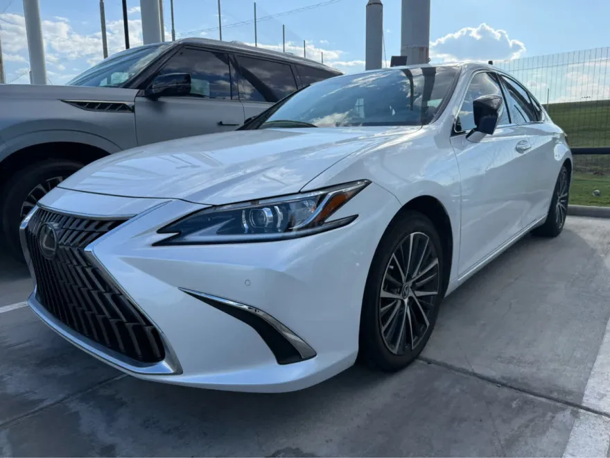 2024 Lexus ES 350 Premium photo 1