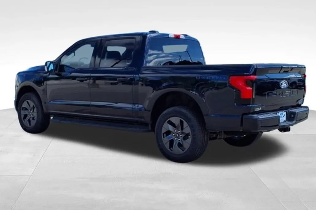 2025 Ford F-150 Lightning photo 1