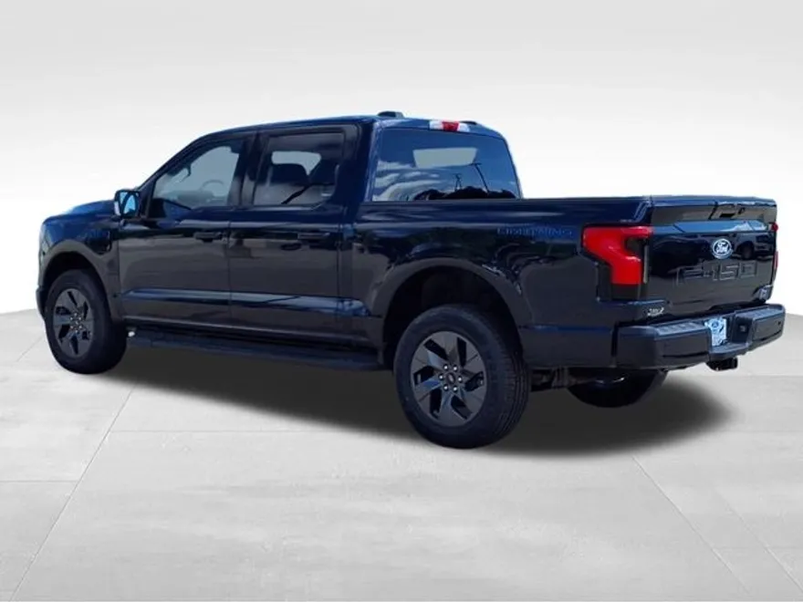 2025 Ford F-150 Lightning photo 1