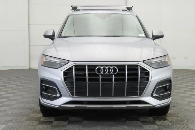 2023 Audi Q5 40 Premium Plus photo 1