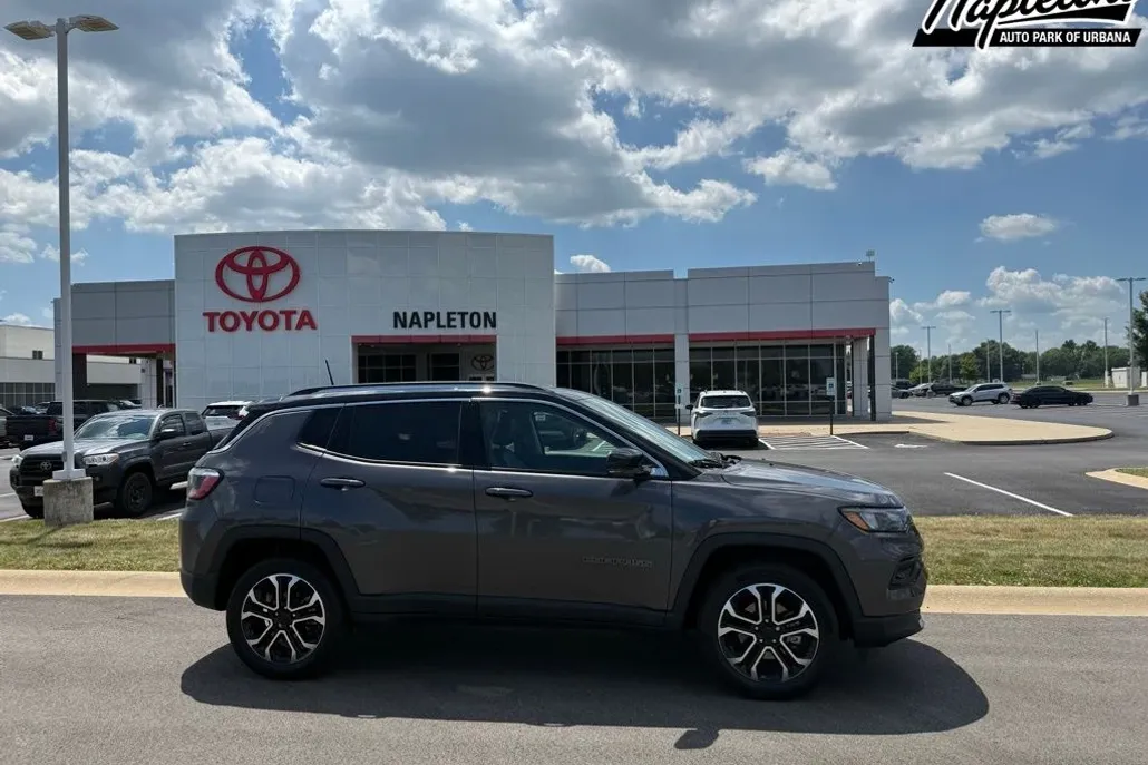 2022 Jeep Compass Limited photo 1