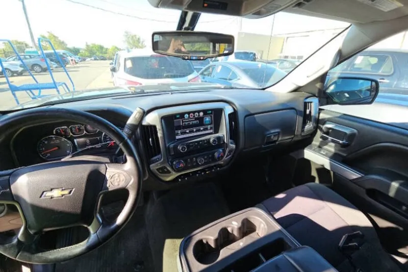 2015 Chevrolet Silverado 1500 LT photo 1