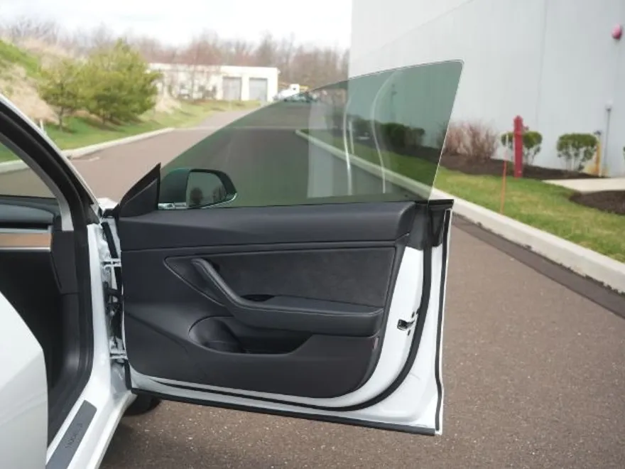 2020 Tesla Model 3 Performance photo 20