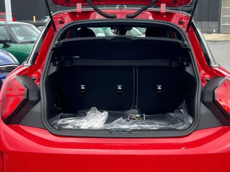 2025 Mini Cooper Signature photo 11