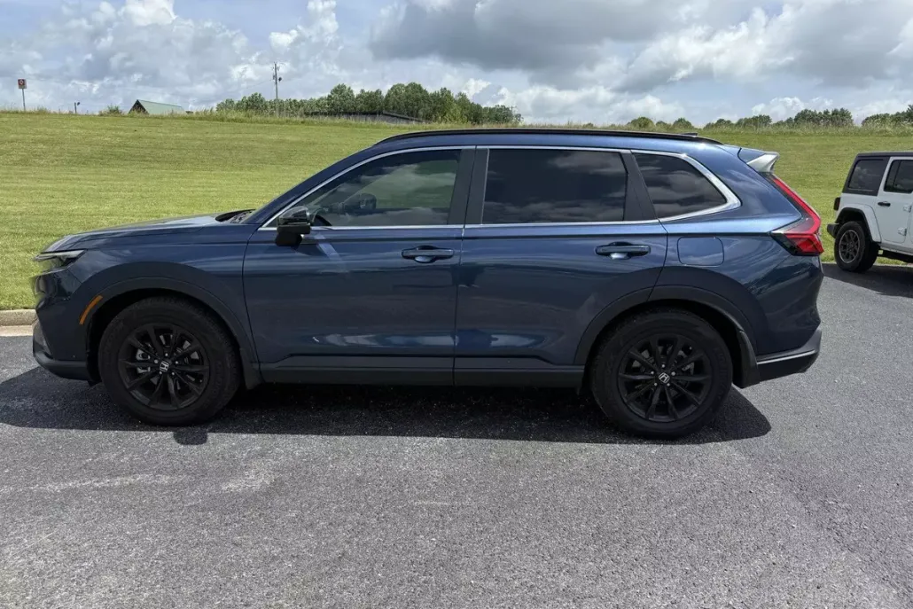 2023 Honda CR-V Hybrid Sport photo 1