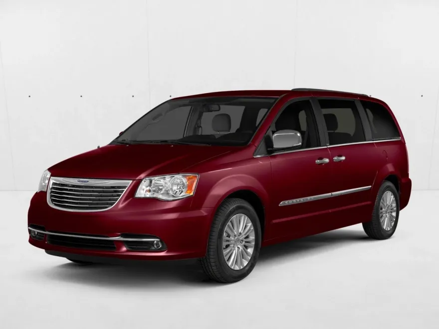 2015 Chrysler Town & Country Limited photo 1