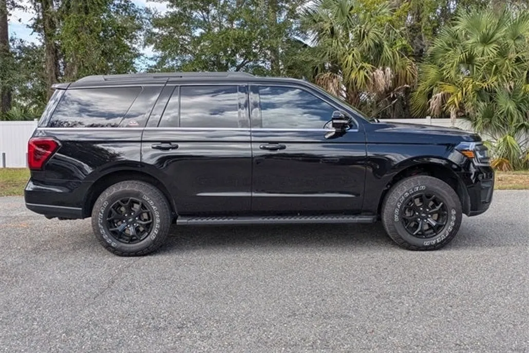 2024 Ford Expedition Timberline photo 1
