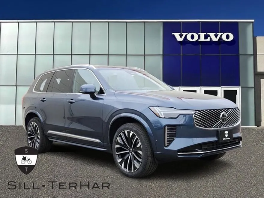 2025 Volvo XC90 Plus photo 1