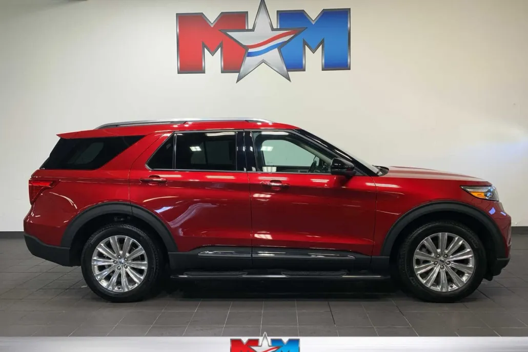 2023 Ford Explorer Limited photo 1