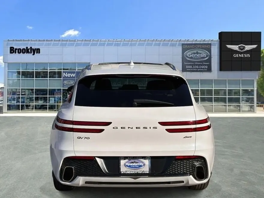 2023 Genesis GV70 2.5T photo 1