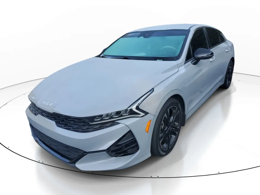 2024 Kia Forte LXS photo 1