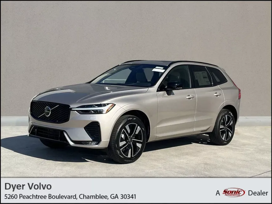 2026 Volvo XC60 B5 Core photo 1