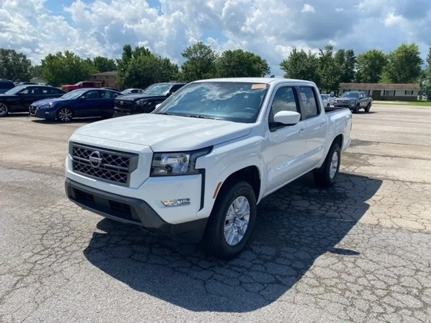 2024 Nissan Frontier SV photo 1