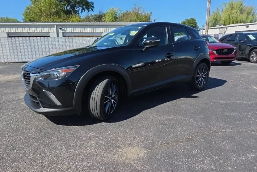 2018 Mazda CX-3 Touring photo 1