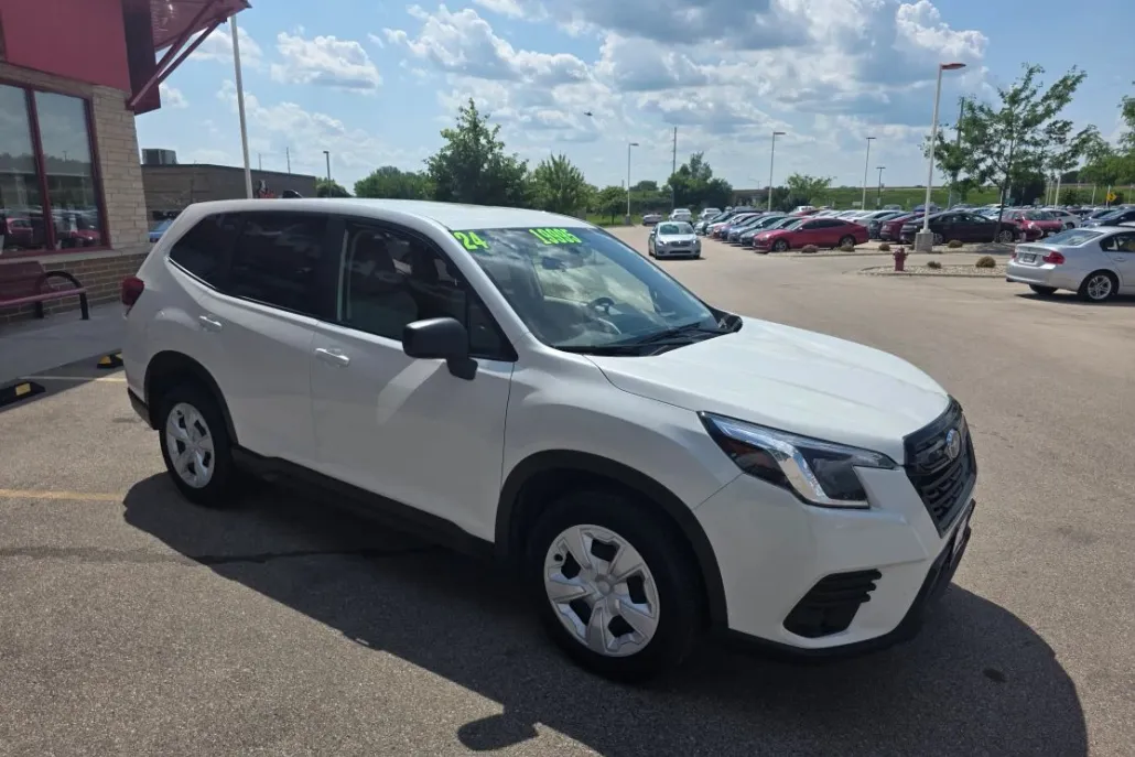 2024 Subaru Forester Sport photo 1