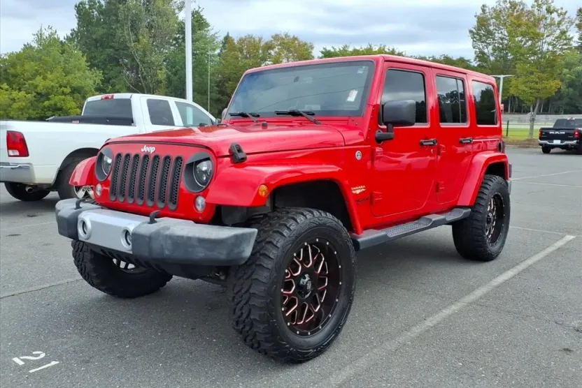 2015 Jeep Wrangler Unlimited Sahara photo 1