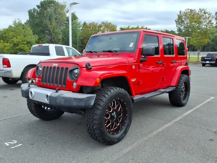 2015 Jeep Wrangler Unlimited Sahara photo 1
