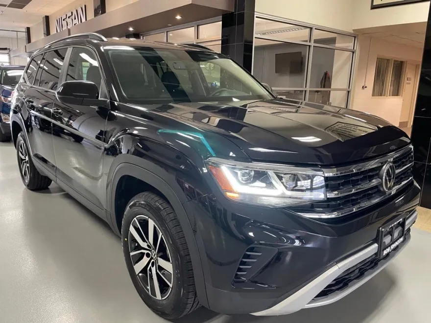 2022 Volkswagen Atlas SE photo 1