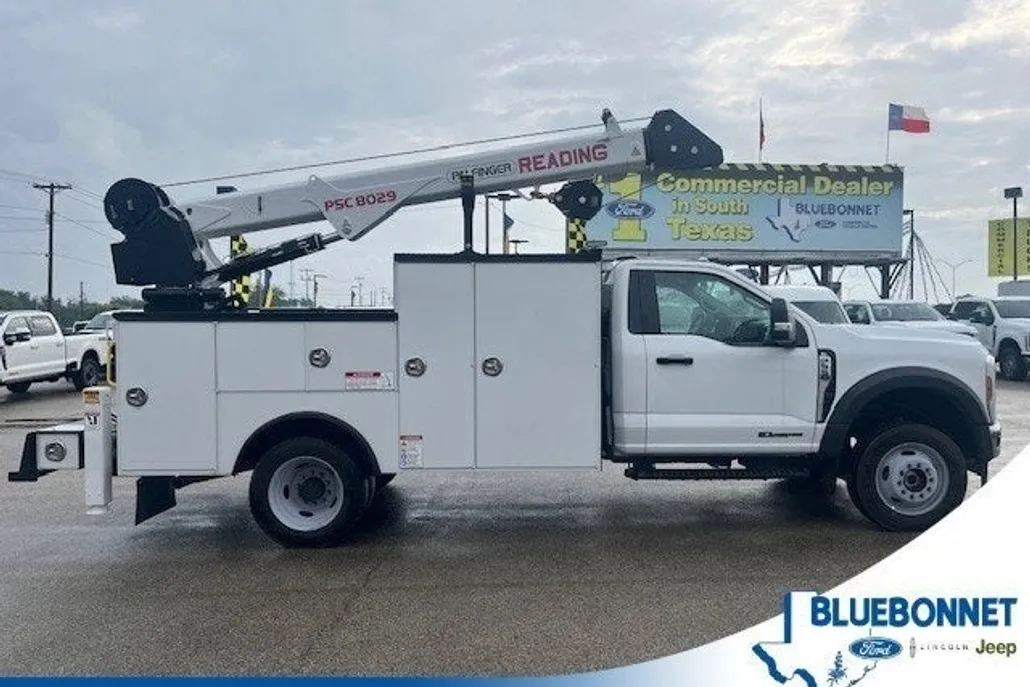 2024 Ford F-550 XL photo 1