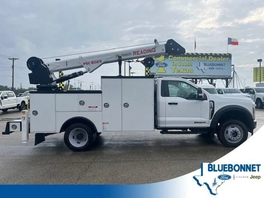 2024 Ford F-550 XL photo 1