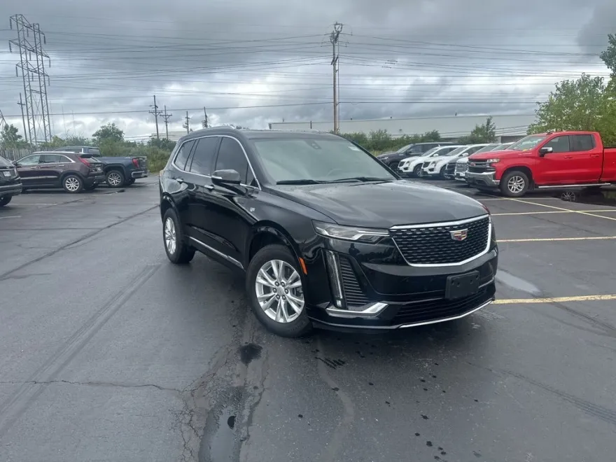 2023 Cadillac XT6 Luxury photo 1