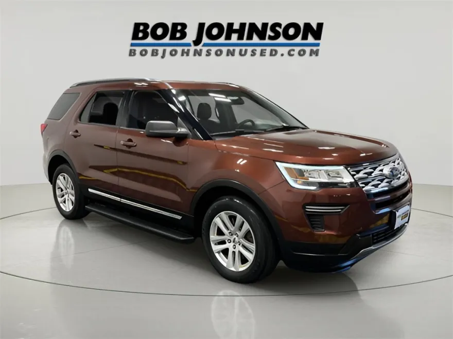 2018 Ford Explorer XLT photo 1
