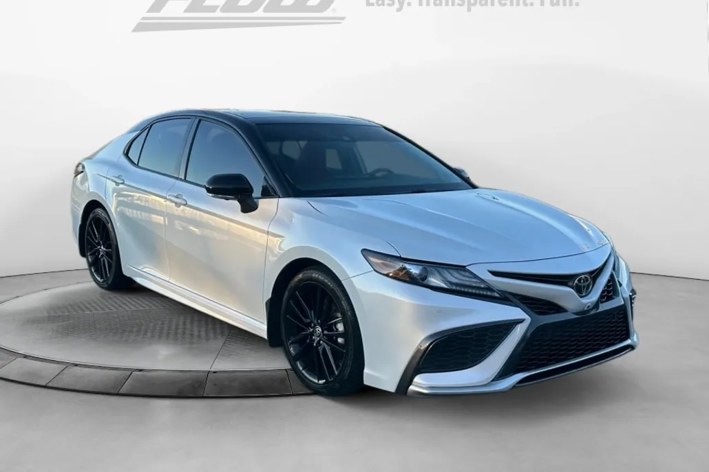 2021 Toyota Camry XSE photo 1