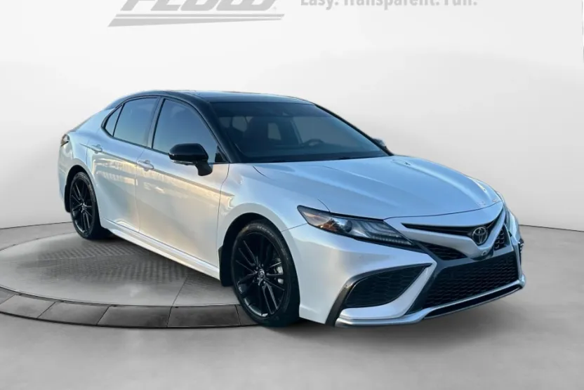 2021 Toyota Camry XSE photo 1
