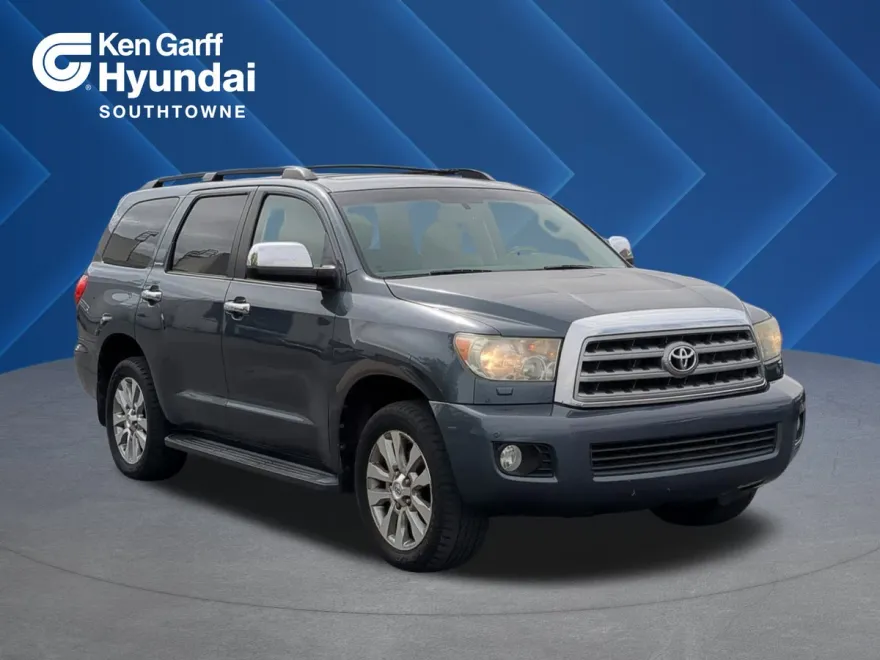2010 Toyota Sequoia photo 1