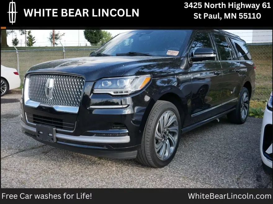 2022 Lincoln Navigator L Reserve photo 1