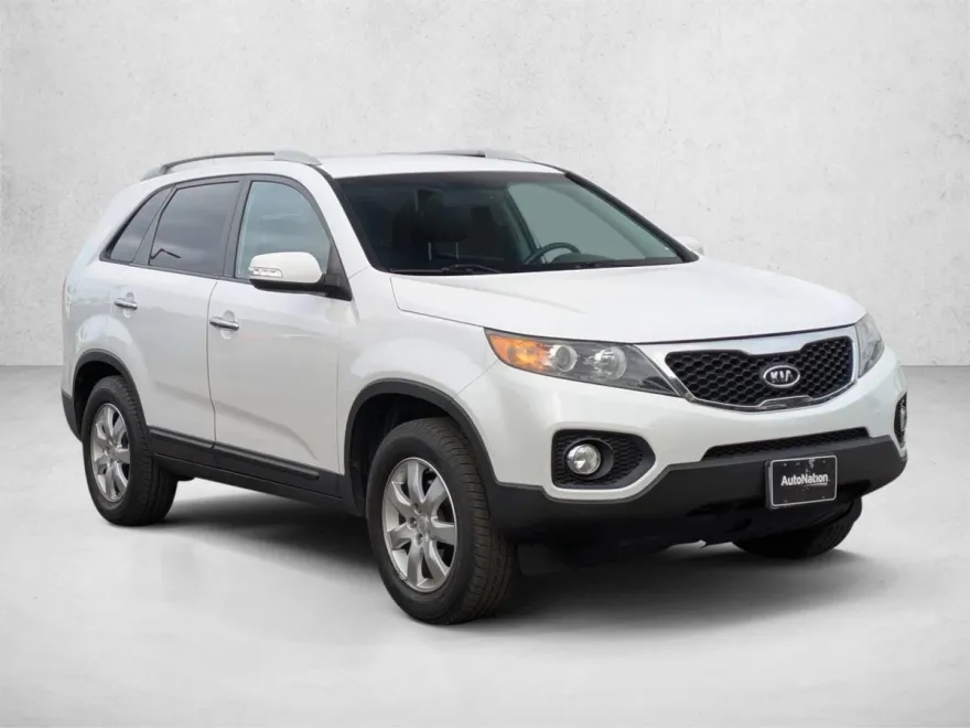 2011 Kia Sorento LX photo 1