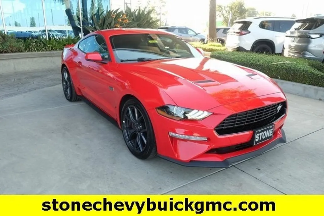 2022 Ford Mustang EcoBoost Premium photo 1