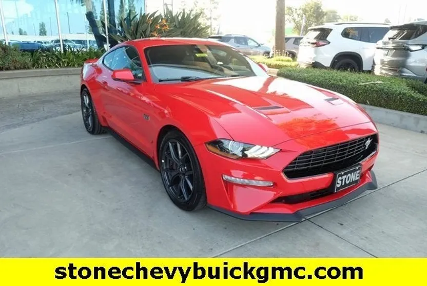 2022 Ford Mustang EcoBoost Premium photo 1