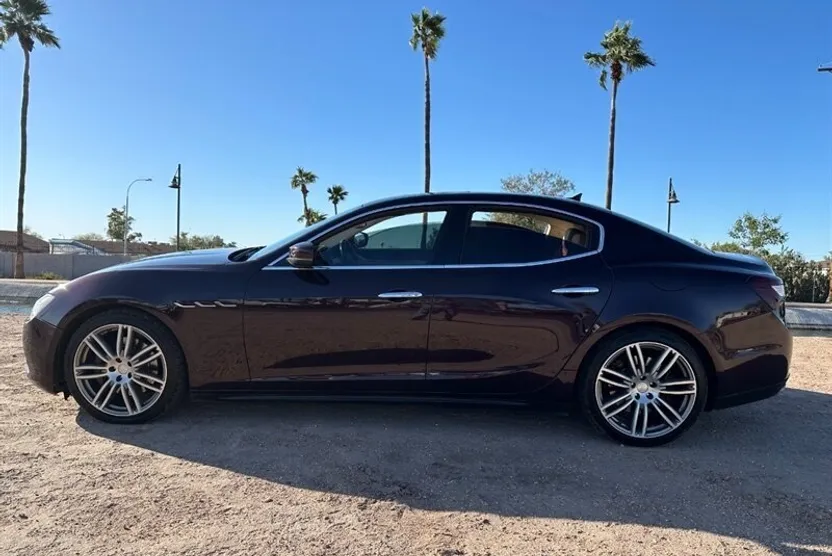 2017 Maserati Ghibli S photo 1