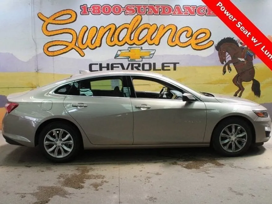 2022 Chevrolet Malibu 1LT photo 1
